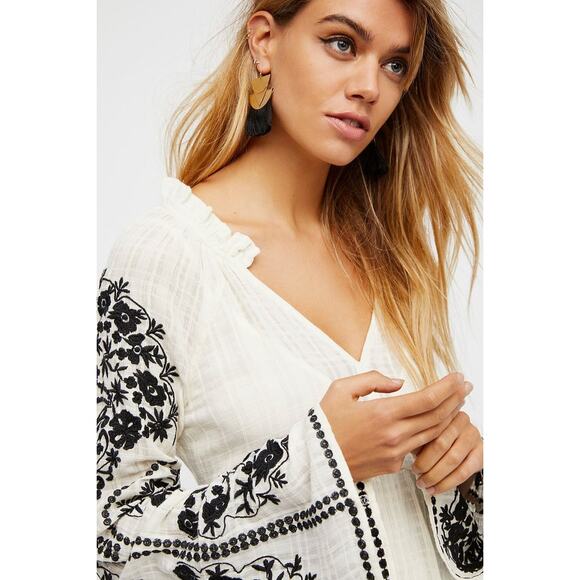 New FREE PEOPLE Emerald City Embroidered Mini Dress $168 X-SMALL Ivory - Picture 2 of 8